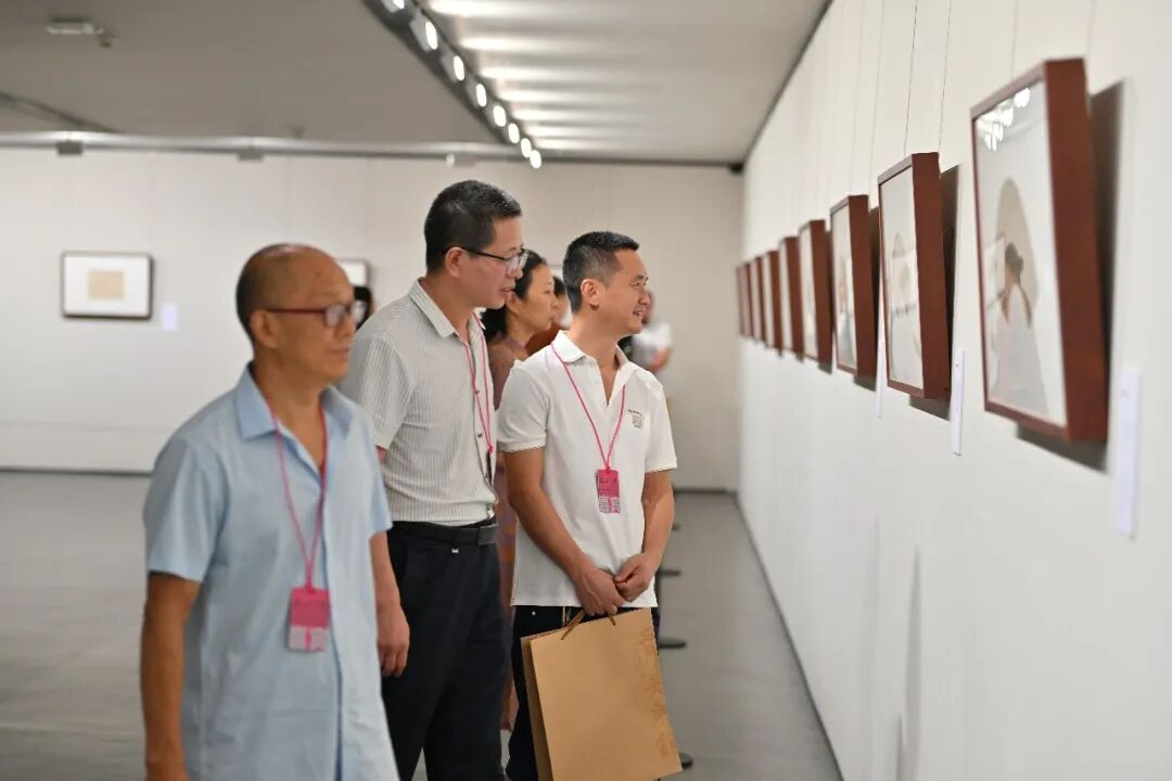https://img10.artimg.net/public/beian/png/202607/af846815b16ade26630c3556ec4ebc8b.png