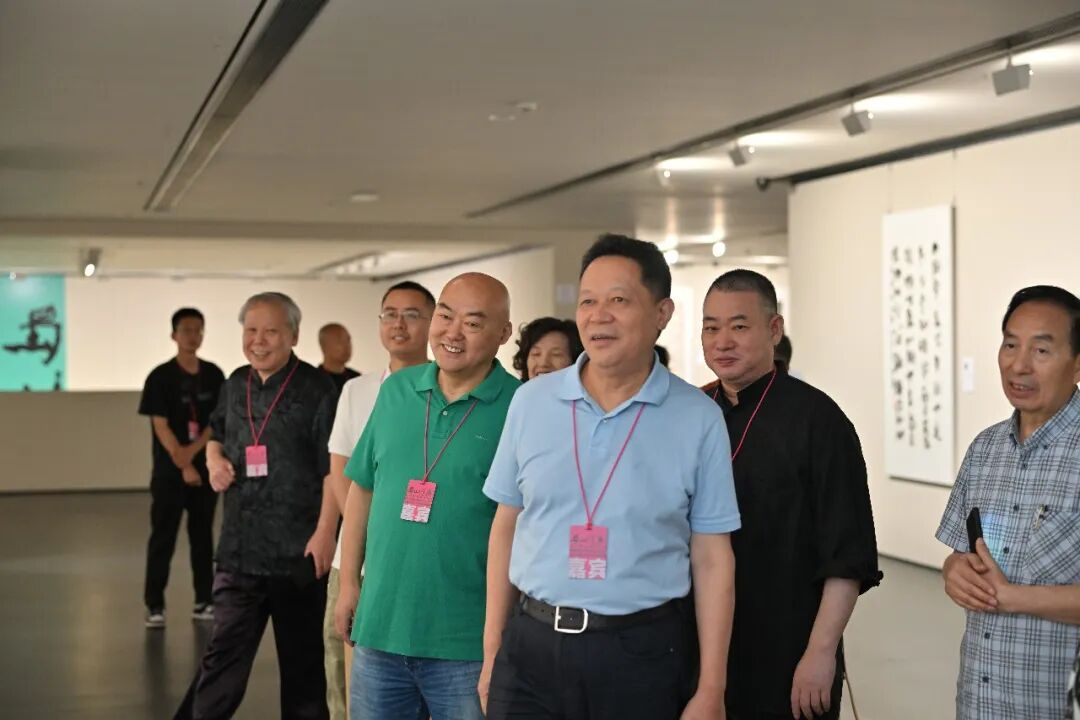https://img10.artimg.net/public/beian/png/202607/e927a0d4575fc88239f98d419f970ad8.png