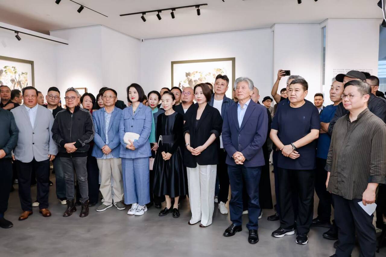 https://img10.artimg.net/public/beian/png/202610/29c9cb57075783503bb7aa026d96ae06.png