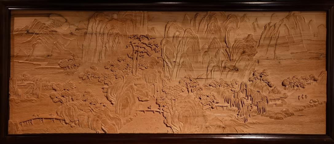 马国伟木雕作品——《唐伯虎山水画》21,《五世同堂》(佛枱),老樟木
