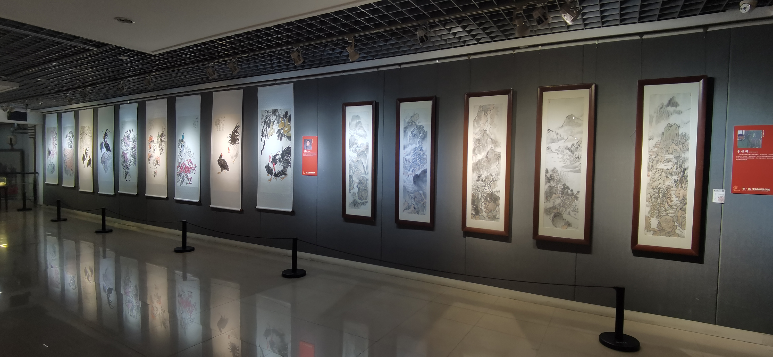 墨 色 中国画迎春展在西安亮宝楼开幕 西安美院国画系学友