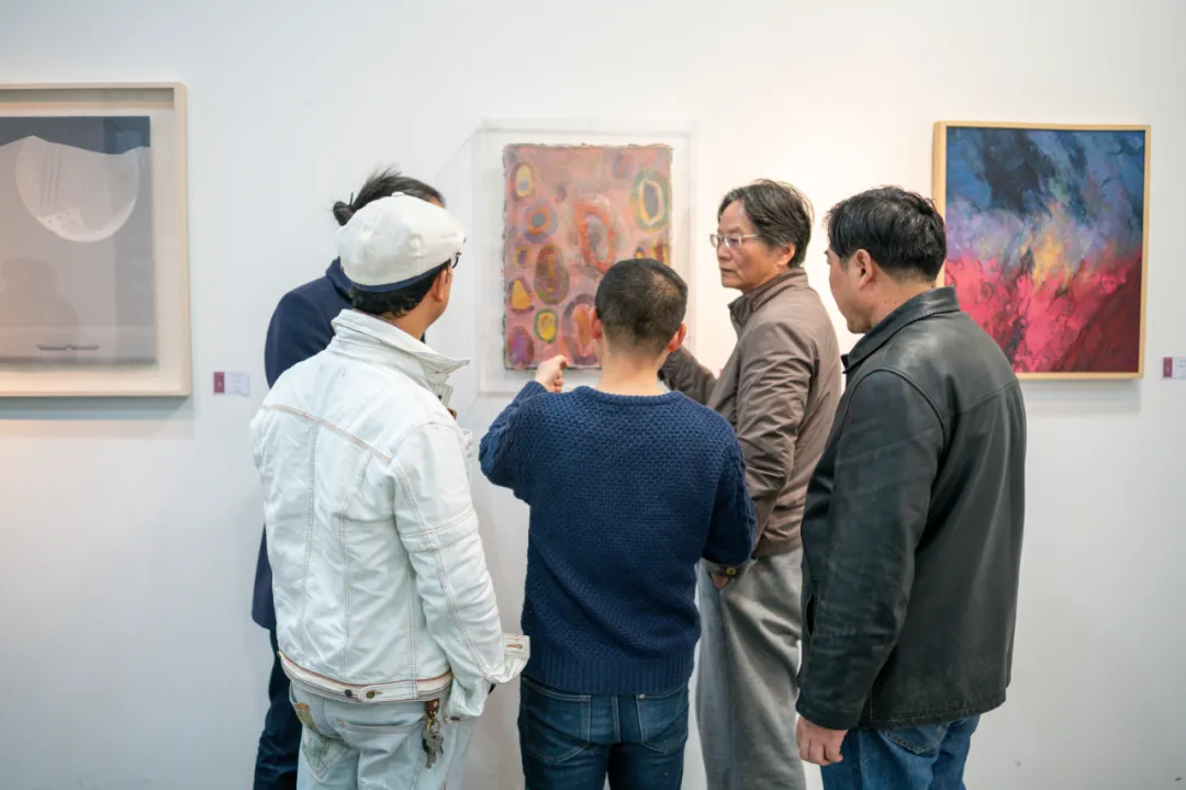 现场展览现场展览现场展览现场展览现场展览现场左起:凌代宏,胡伟达